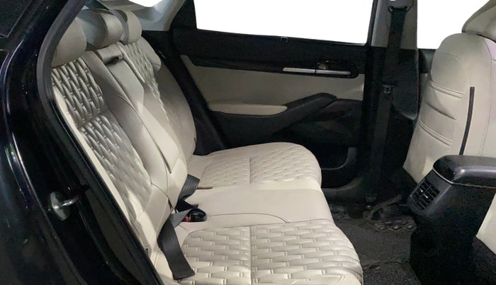 2022 KIA SELTOS HTX PETROL 1.5, Petrol, Manual, 97,457 km, Right Side Rear Door Cabin