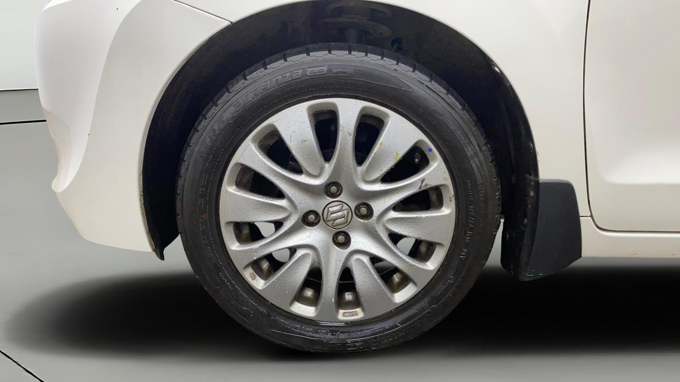 2016 Maruti Baleno ZETA CVT PETROL 1.2, Petrol, Automatic, 72,711 km, Left Front Wheel