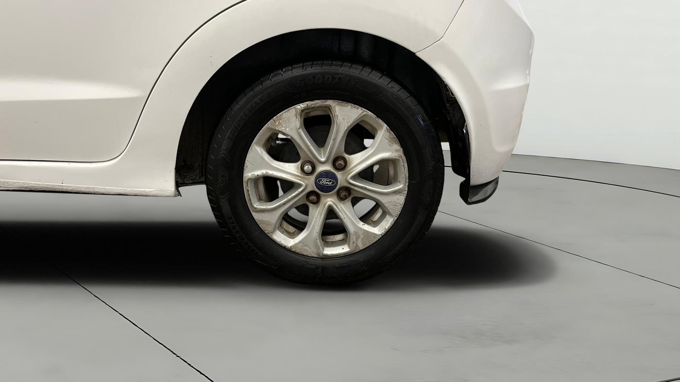 2015 Ford New Figo TITANIUM 1.5 PETROL AT, CNG, Automatic, 57,277 km, Left Rear Wheel