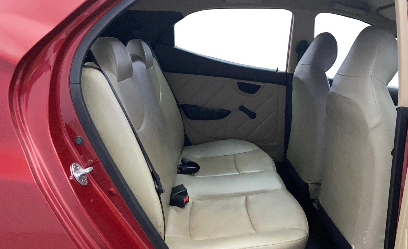 2018 Hyundai Eon ERA +, Petrol, Manual, 25,701 km, Right Side Rear Door Cabin