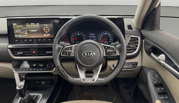 2020 KIA SELTOS HTX 1.5 PETROL, Petrol, Manual, 1,10,688 km, Steering Wheel Close Up