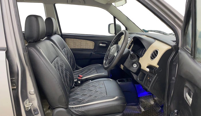 2018 Maruti Wagon R 1.0 VXI AMT, Petrol, Automatic, 23,817 km, Right Side Front Door Cabin