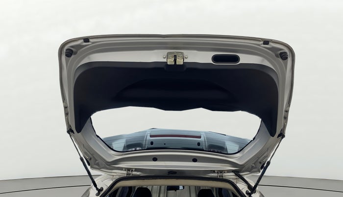 2018 Honda Jazz 1.2L I-VTEC V, Petrol, Manual, 82,275 km, Boot Door Open