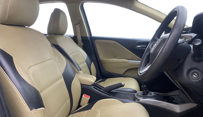 2016 Honda City 1.5L I-VTEC V MT, Petrol, Manual, 1,06,658 km, Right Side Front Door Cabin