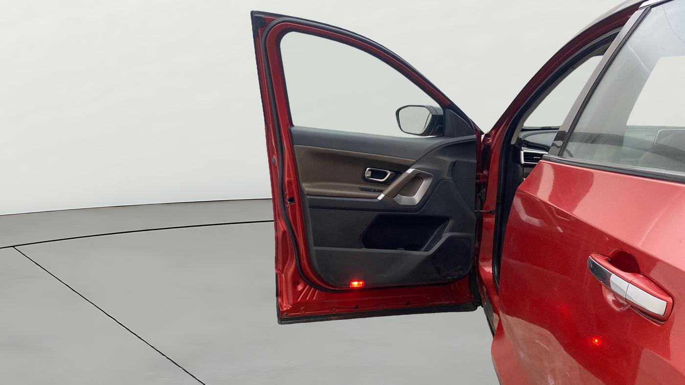2020 Tata Harrier XZA PLUS 2.0L DUAL TONE, Diesel, Automatic, 1,09,041 km, LHS Front Door