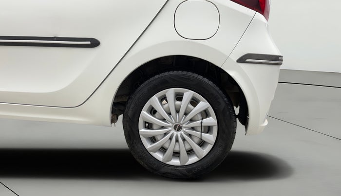 2020 Tata Tiago XE PETROL, CNG, Manual, 26,025 km, Left Rear Wheel