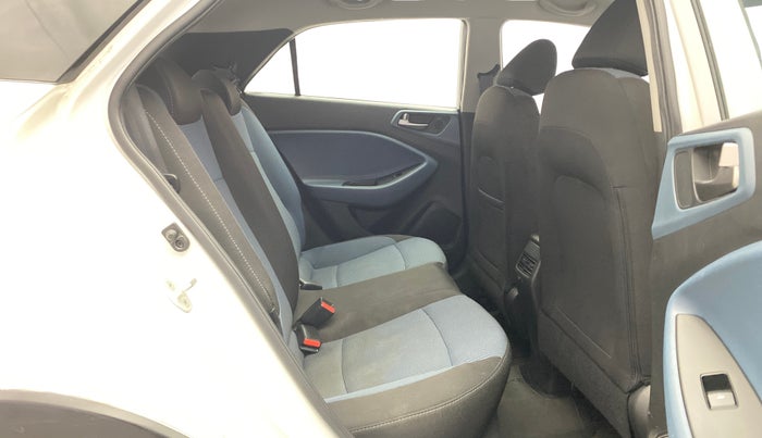 2015 Hyundai i20 Active 1.2 S, Petrol, Manual, 34,618 km, Right Side Rear Door Cabin