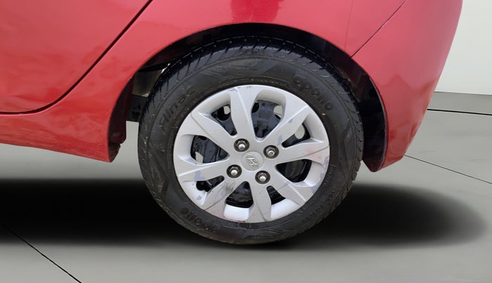 2018 Hyundai Eon SPORTZ, CNG, Manual, 51,218 km, Left Rear Wheel