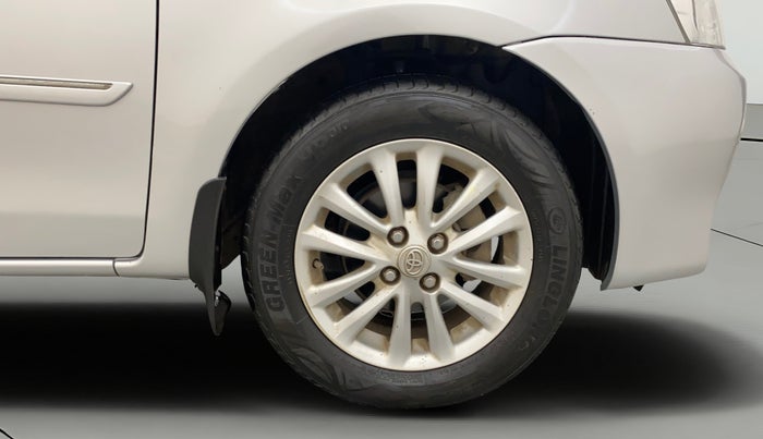 2014 Toyota Etios V, Petrol, Manual, 81,689 km, Right Front Wheel