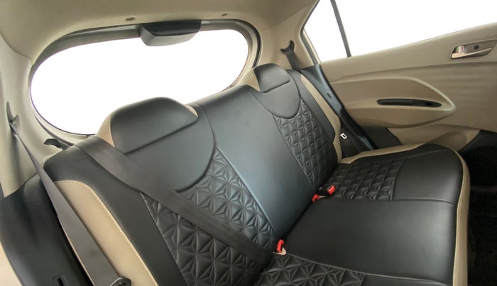 2019 Hyundai NEW SANTRO SPORTZ MT, Petrol, Manual, 22,798 km, Right Side Rear Door Cabin