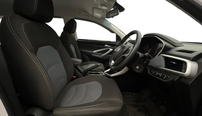 2021 MG HECTOR SUPER 1.5 PETROL, Petrol, Manual, 23,961 km, Right Side Front Door Cabin