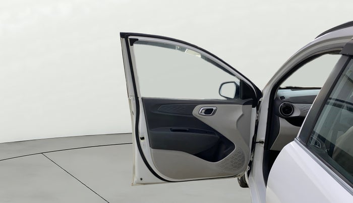 2022 Hyundai GRAND I10 NIOS SPORTZ 1.2 KAPPA VTVT CNG, CNG, Manual, 49,692 km, LHS Front Door