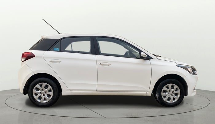 2017 Hyundai Elite i20 SPORTZ 1.2, Petrol, Manual, 20,022 km, Right Side View