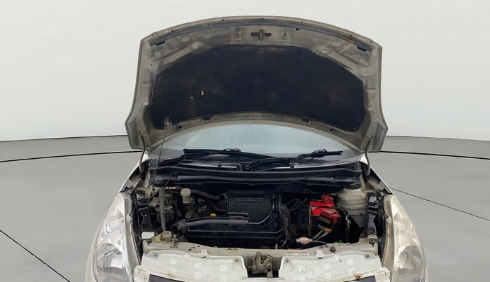 2013 Maruti Swift ZXI, Petrol, Manual, 1,04,062 km, Open Bonet