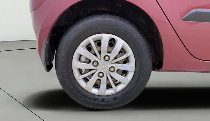 2013 Hyundai i10 SPORTZ 1.1, Petrol, Manual, 31,062 km, Right Rear Wheel