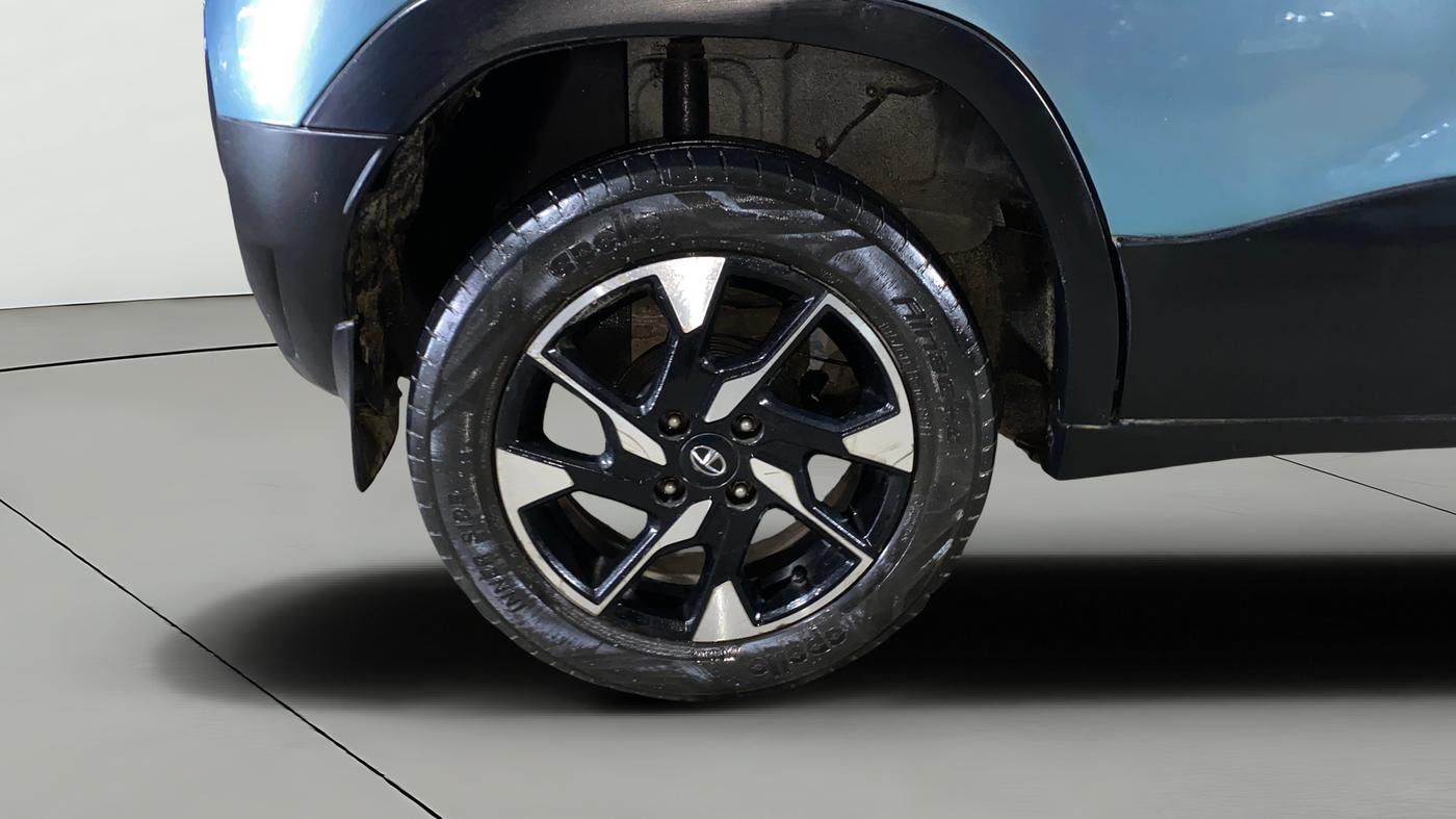 2023 Tata PUNCH CREATIVE  AMT, Petrol, Automatic, 45,170 km, Right Rear Wheel