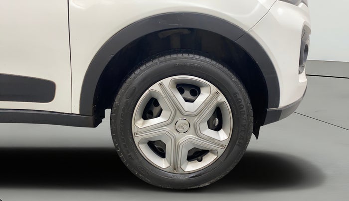 2021 Tata NEXON XMA SUNROOF PETROL, Petrol, Automatic, 37,338 km, Right Front Wheel