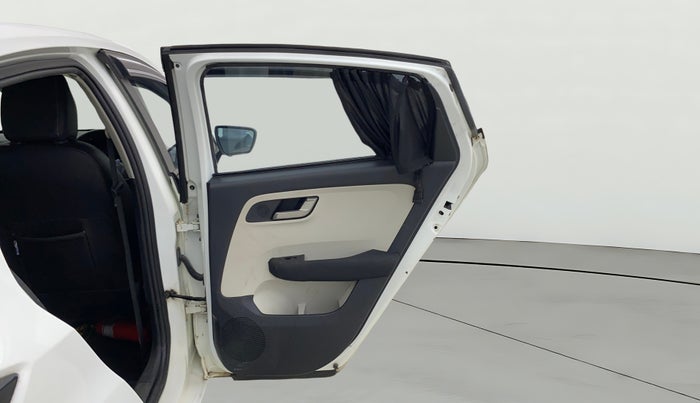 2023 Tata ALTROZ XZ PLUS SUNROOF CNG, CNG, Manual, 37,727 km, RHS Rear Door