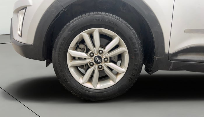 2017 Hyundai Creta SX PLUS 1.6 PETROL, Petrol, Manual, 71,875 km, Left Front Wheel