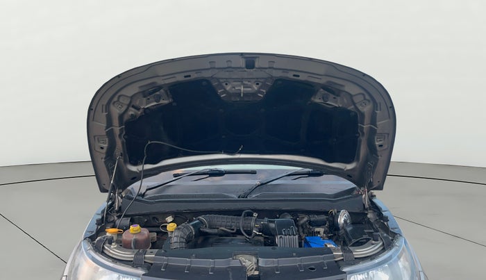 2016 Mahindra Kuv100 K8 D 6 STR, Diesel, Manual, 1,05,756 km, Open Bonet