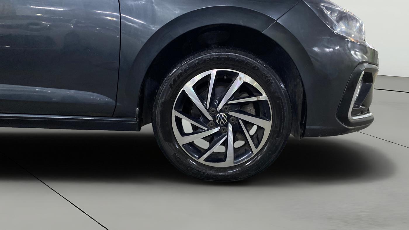 2024 Volkswagen VIRTUS TOPLINE TSI 1.0 AT, Petrol, Automatic, 53,700 km, Right Front Wheel