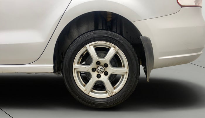 2014 Volkswagen Vento HIGHLINE PETROL AT, Petrol, Automatic, 1,05,011 km, Left Rear Wheel