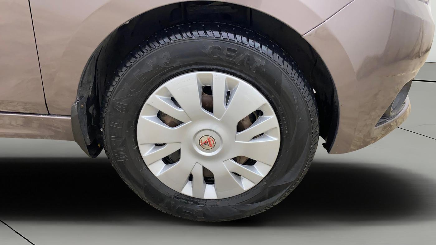 2018 Tata TIGOR XT PETROL, Petrol, Manual, 1,08,059 km, Right Front Wheel