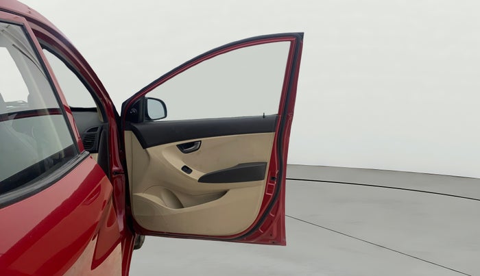 2014 Hyundai Eon SPORTZ, Petrol, Manual, 28,305 km, RHS Front Door