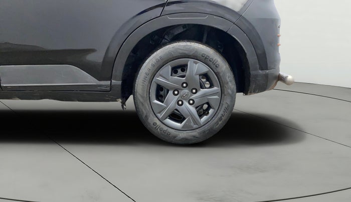 2023 Hyundai VENUE E 1.2, CNG, Manual, 76,125 km, Left Rear Wheel