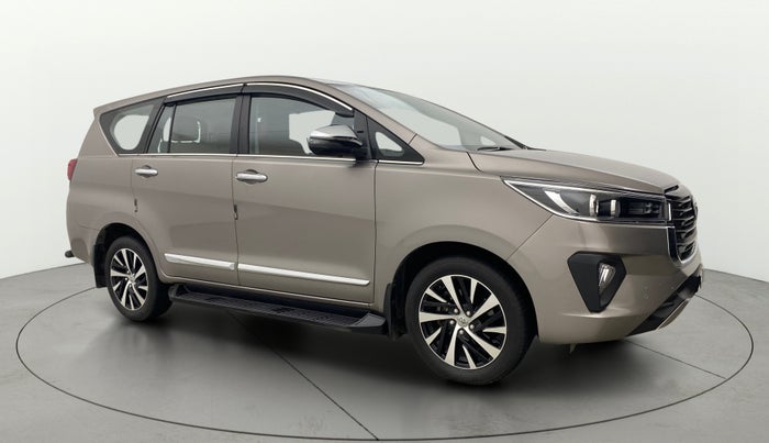 2022 Toyota Innova Crysta 2.7 ZX AT 7 STR, Petrol, Automatic, 32,464 km, Right Front Diagonal