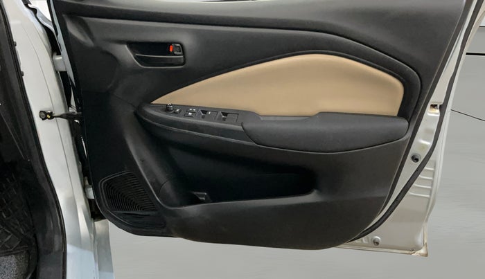 2022 Toyota Glanza E, Petrol, Manual, 51,447 km, Driver Side Door Panels Control