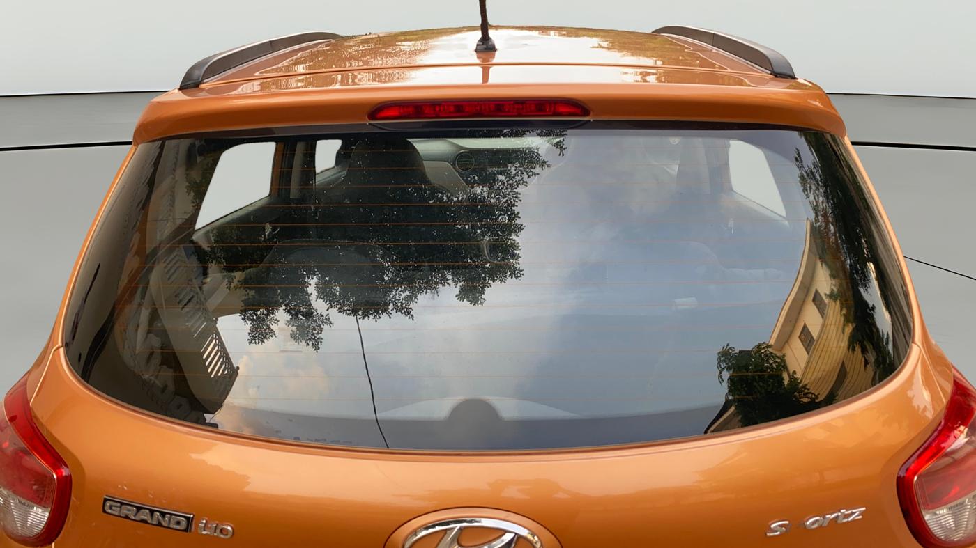 2016 Hyundai Grand i10 SPORTZ 1.2 KAPPA VTVT, Petrol, Manual, 39,920 km, Rear Windshield