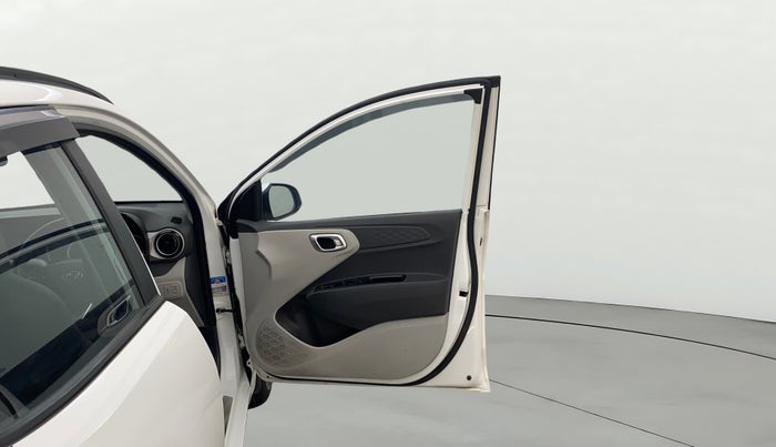 2022 Hyundai GRAND I10 NIOS SPORTZ 1.2 KAPPA VTVT CNG, CNG, Manual, 55,242 km, RHS Front Door