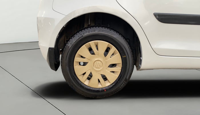 2013 Maruti Swift VXI, Petrol, Manual, 47,030 km, Right Rear Wheel