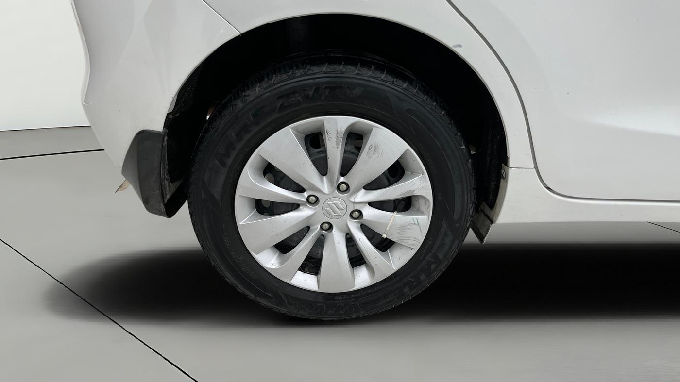 2015 Maruti Baleno DELTA CVT PETROL 1.2, Petrol, Automatic, 92,838 km, Right Rear Wheel