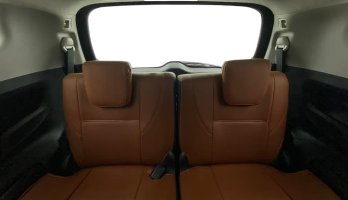 2017 Toyota Innova Crysta 2.4 VX 7 STR, Diesel, Manual, 64,312 km, Third Seat Row ( optional )