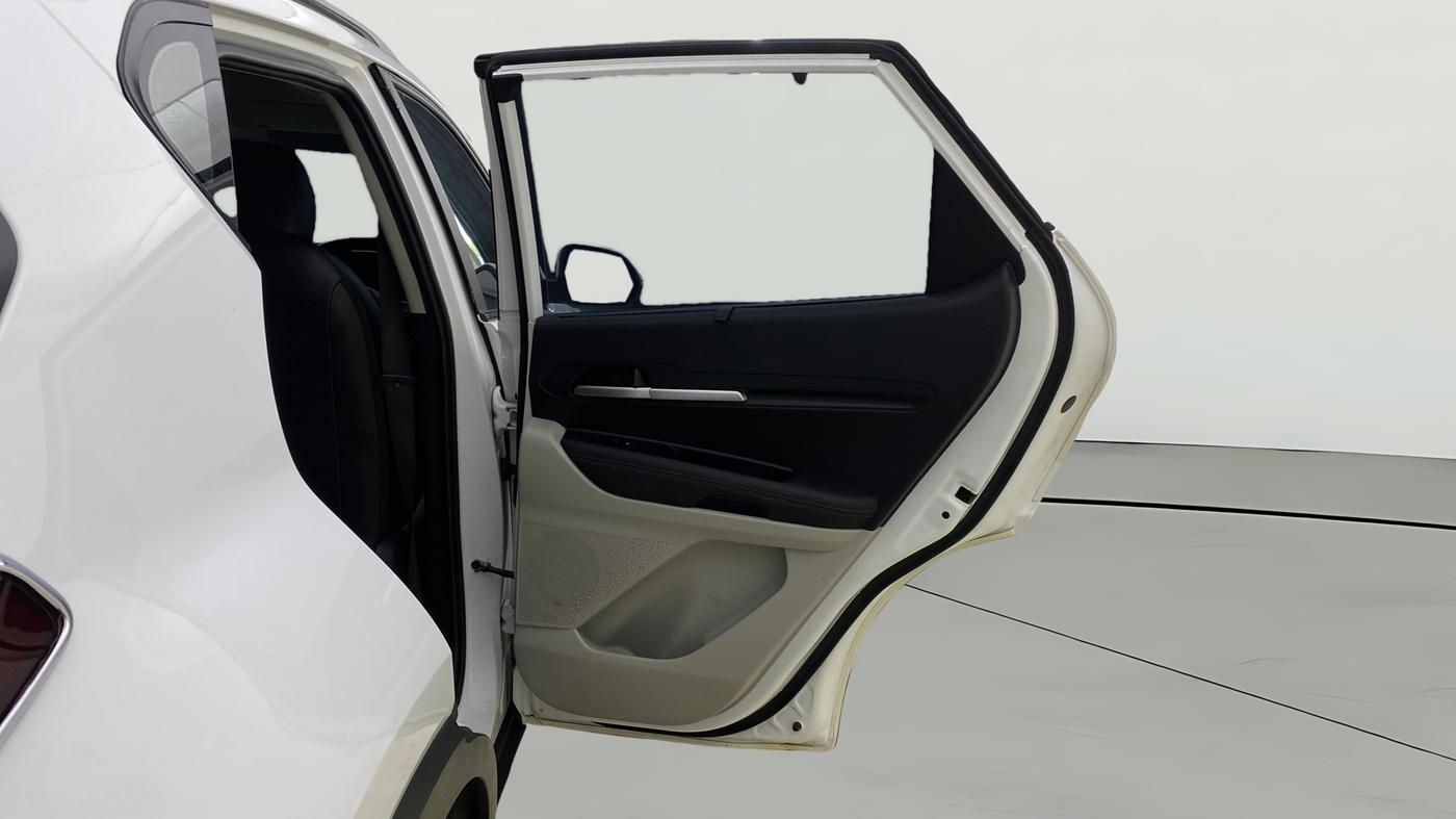 2022 KIA SONET HTX 1.5 AT, Diesel, Automatic, 79,853 km, RHS Rear Door