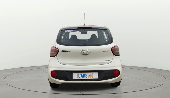 2017 Hyundai Grand i10 SPORTZ 1.2 KAPPA VTVT, Petrol, Manual, 1,04,654 km, Back/Rear