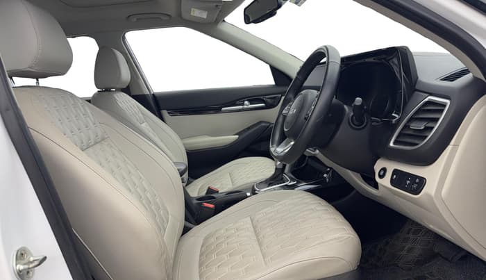 2021 KIA SELTOS HTX IVT 1.5 PETROL, Petrol, Automatic, 52,882 km, Right Side Front Door Cabin