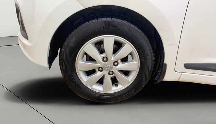 2016 Hyundai Xcent SX 1.2, CNG, Manual, 1,05,179 km, Left Front Wheel