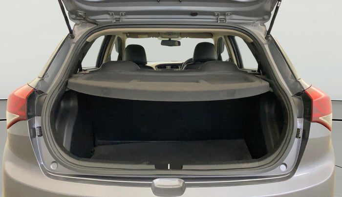 2016 Hyundai Elite i20 SPORTZ 1.2, Petrol, Manual, 48,604 km, Boot Open Zoomed View