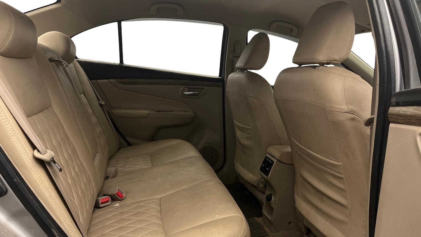 2019 Maruti Ciaz DELTA 1.5 SHVS MT PETROL, Petrol, Manual, 68,263 km, Right Side Rear Door Cabin