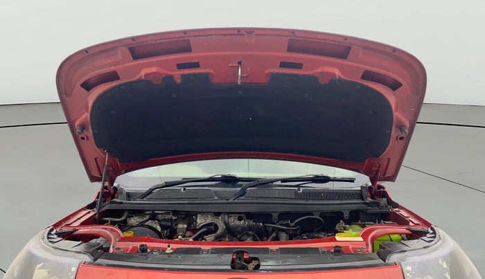 2017 Mahindra TUV300 T10, Diesel, Manual, 60,295 km, Open Bonet