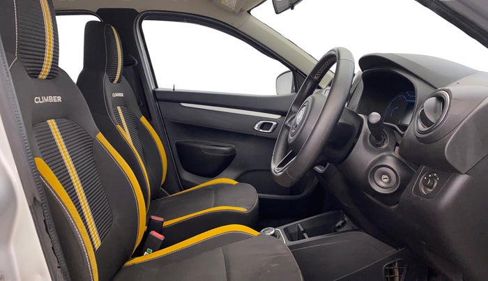 2022 Renault Kwid CLIMBER AMT 1.0, Petrol, Automatic, 40,590 km, Right Side Front Door Cabin