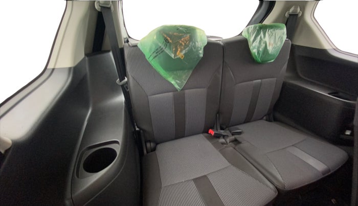 2022 Maruti XL6 ZETA MT, Petrol, Manual, 49,960 km, Third Seat Row ( optional )