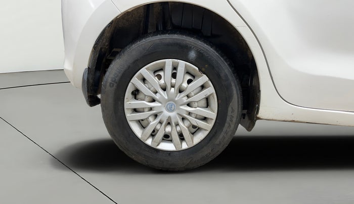 2018 Maruti Swift LXI, Petrol, Manual, 30,746 km, Right Rear Wheel