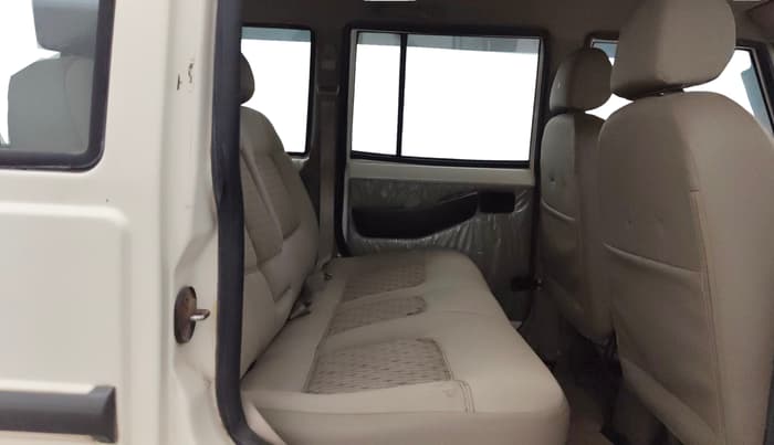 2020 Mahindra Bolero B6, Diesel, Manual, 72,473 km, Right Side Rear Door Cabin