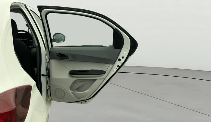 2025 Tata Tiago XM CNG, CNG, Manual, 3,036 km, RHS Rear Door