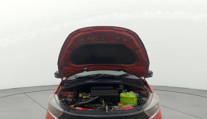 2020 Tata Tiago XZA PLUS PETROL, Petrol, Automatic, 1,25,942 km, Open Bonet