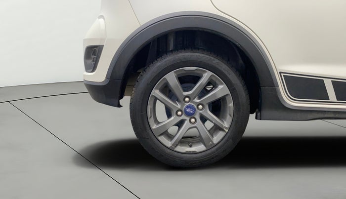 2021 Ford FREESTYLE TITANIUM 1.5 DIESEL, Diesel, Manual, 1,11,529 km, Right Rear Wheel